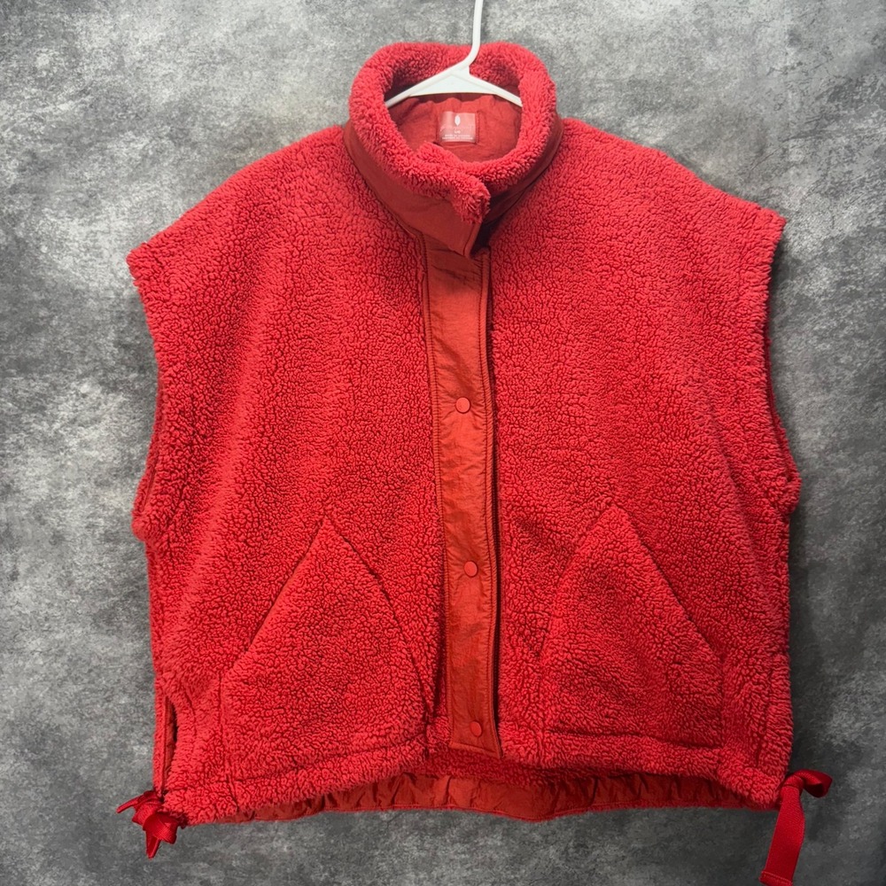 FP Movement Free People Scout It Out Fleece Vest Size L Cranberry Red Boxy Fit